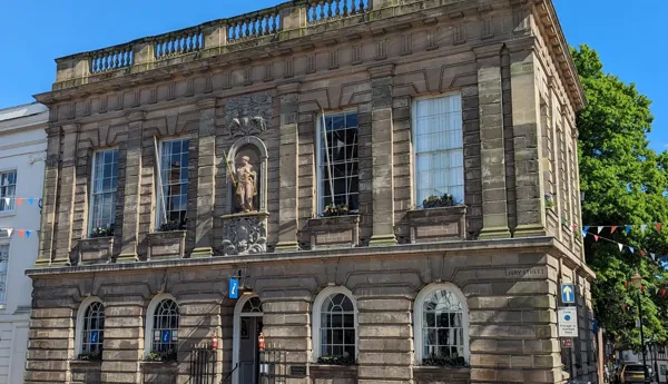 The Court House Warwick Visitor Information Centre